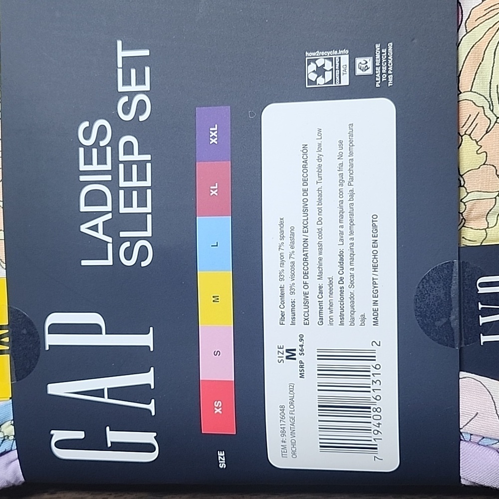 Gap Ladies Sleep Set - NWT - Picture 4 of 5